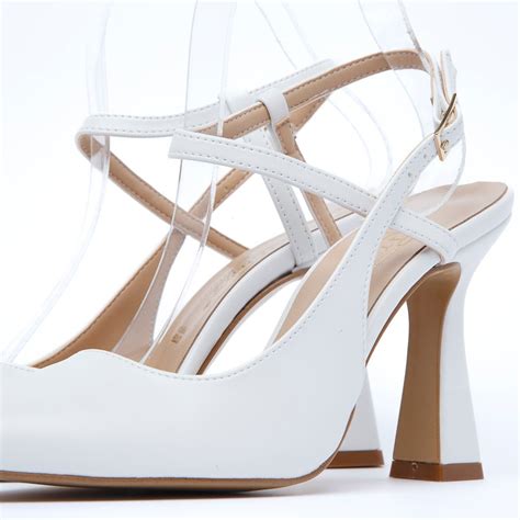 Slingback Sposa con cinturino. .